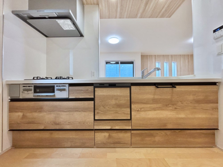 �L�b�`���@�������������I�ɁA�y�����I�V�X�e���L�b�`��  