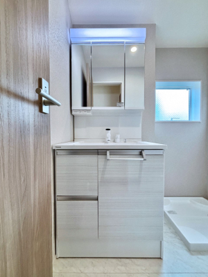 ���ʑ�E���ʏ��@�傫�����₷���O�ʋ��Ő�����������ʑ�́A�g�����Ȃ݃`�F�b�N�┧�̂������ɂ������߂ł��B 