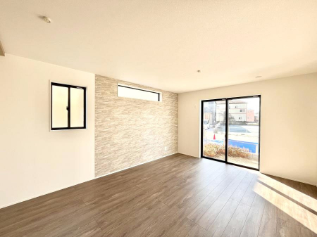 ���r���O�@�傫�ȑ����炽���Ղ�̗z���ƕ����������郊�r���O