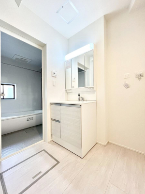 ���̑��@�������̂�����K��Ԃł��B�����̐g�x�x���C�����ǂ����g�������܂��B 