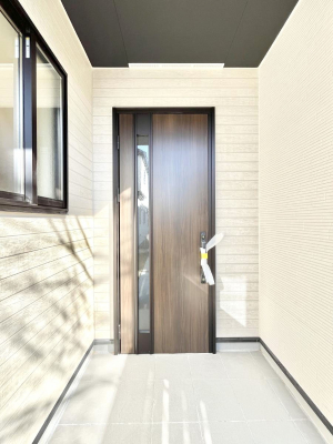 ���ց@��؂ȉƑ��A���q���o�}���錺�ցB