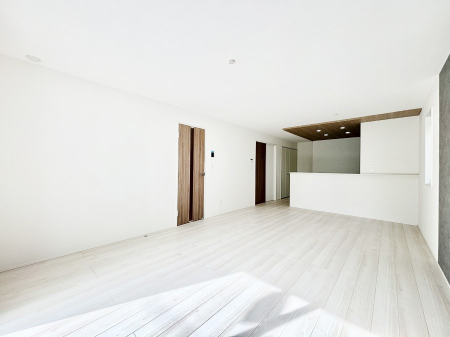 ���r���O�@18.25���̂k�c�j�͉Ƒ��݂�Ȃ̉��K��ԁI�Ƒ��̂Ȃ������������厖�ȃX�y�[�X�ł��B 