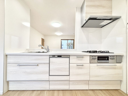 �L�b�`���@���������Ȃ���ł����Ƒ��Ƃ̉�b���y���߂�ΖʃL�b�`��