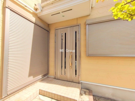 ���ց@��؂ȉƑ��A���q���o�}���錺�ցB