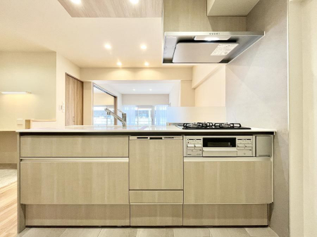 �L�b�`���@�������������I�ɁA�y�����I�V�X�e���L�b�`��  