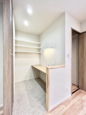 ���̑��@���r���O�̃J�E���^�[�X�y�[�X