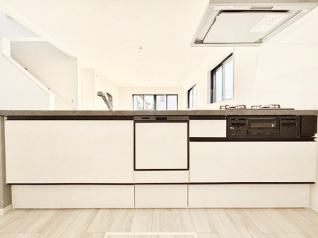 �L�b�`���@�H��@�E�򐅊�E�R���R�����Ȃǃf�U�C�������@�\�������˔������V�X�e���L�b�`���I