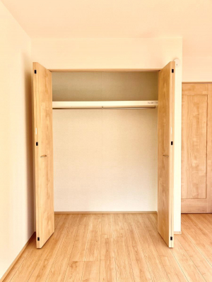 ���[�@�����Ղ�̎��[�X�y�[�X�ŉ��K�ɕ�点���� 