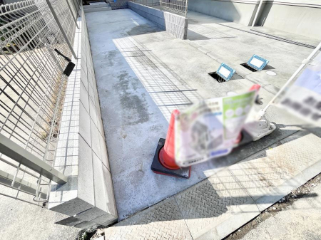 �@�����Ɍ������Ȃ����ԃX�y�[�X�B