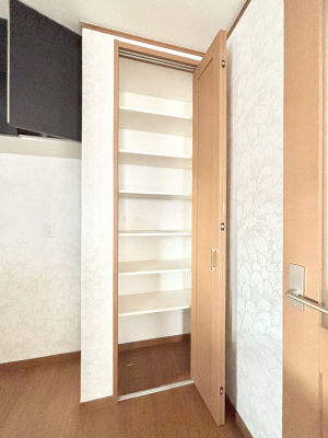 ���̑����ρ@�L�b�`�������[�I�H�ނ̃X�g�b�N�͂������A���p�i�̎��[�Ȃǎg�����͂��낢��I  