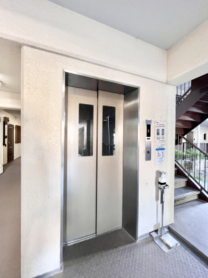 ���̑��@����̏�艺��ɕ֗��ȃG���x�[�^�[�I�@