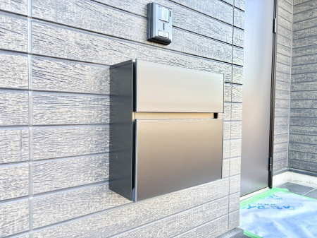 ���̑��@�V���v���f�U�C���̃|�X�g�B