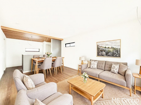 ���r���O�@�������������͋C�̂k�c�j�͉Ƒ��݂�Ȃ̉��K��ԁ��Ƌ��CG�ł�