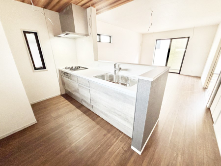 �L�b�`���@���������Ȃ��炲�Ƒ��Ƃ̉�b���y���߂�ΖʃJ�E���^�[�L�b�`��