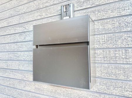 ���̑��@�V���v���f�U�C���̃|�X�g�B