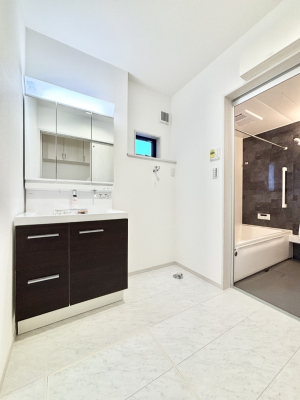 ���̑��@���������Ă���̂Ŏ��C�̑����ꏊ�ł����C���\���s���܂��B�����̐g�x�x���C�����ǂ��I