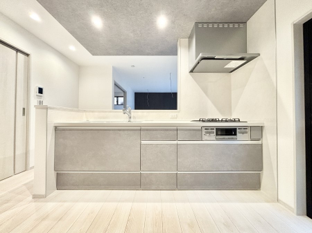 �L�b�`���@���r���O�����n����l�C�̃J�E���^�[�L�b�`���B �Ƒ��������Ȃ���Ǝ������邱�Ƃ��ł��܂��B