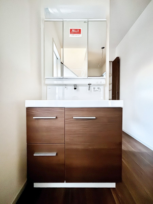 ���ʑ�E���ʏ��@�傫�����₷���O�ʋ��Ő�����������ʑ�́A�g�����Ȃ݃`�F�b�N�┧�̂������ɂ������߂ł��B 