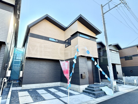 ���n�O�ώʐ^�@�����Ղ�̗z���ƊJ�����ɕ�܂�閾�邢�Z�܂�  