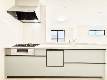 �L�b�`���@�������������I�ɁA�y�����I�V�X�e���L�b�`��