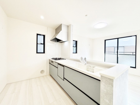 �L�b�`���@���������Ȃ��炲�Ƒ��Ƃ̉�b���y���߂�ΖʃJ�E���^�[�L�b�`��