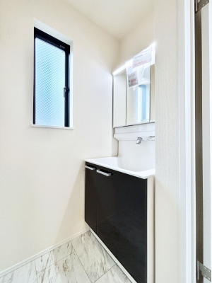 ���ʑ�E���ʏ��@�傫�����₷���O�ʋ��Ő�����������ʑ�́A�g�����Ȃ݃`�F�b�N�┧�̂������ɂ������߂ł��B 