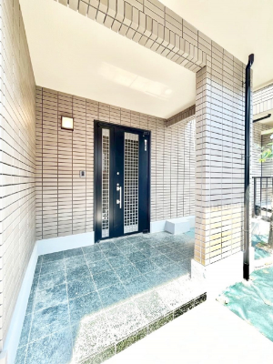 ���ց@�Z�܂��̊�����o����A���փh�A�B 