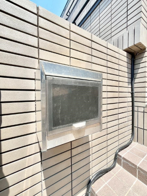 ���̑��@�V���v���f�U�C���̃|�X�g�B