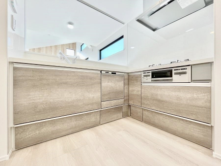 �L�b�`���@L���^���Ɨ�������X�y�[�X���L�X�Ǝg���܂��B�R���p�N�g�ɓ����Ă��������N���N�B