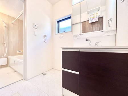 ���̑��@�������̂�����K��Ԃł��B�����̐g�x�x���C�����ǂ����g�������܂��B 