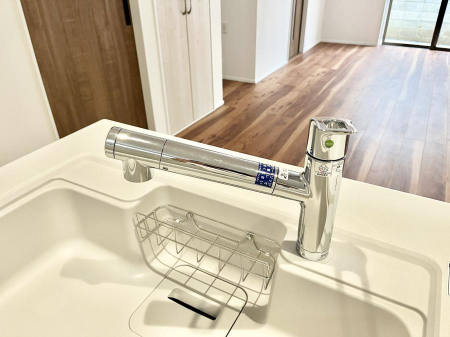 ̑ρ@򐅊̌^̃Lb`Ő􂢕pEpƐ؂ւȒPI