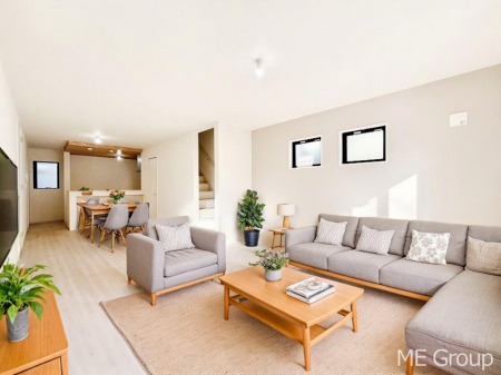 ���r���O�@���Ƒ��Ԃ̃R�~���j�P�[�V�������[�܂郊�r���O�C���K�i���̗p�@���Ƌ��CG�ł�