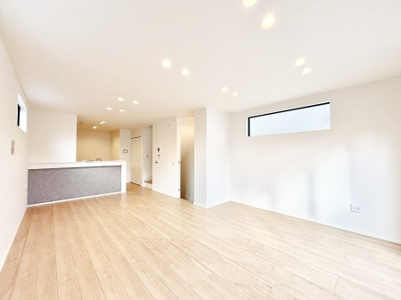 ���̑����ρ@�Ƒ������R�ƏW�܂�e���̃X�y�[�X�ɂȂ肻��