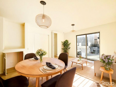 ���r���O�@���Ƒ��̓��₩�Șb�����ŕ�܂�閾�邢���r���O  ���Ƌ��CG�ł�