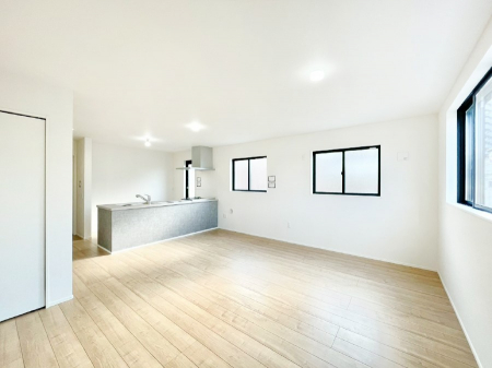 ���̑����ρ@���K�ȏ��g�[�t���̍L�X���r���O�B�Ƒ������R�ƏW�܂�e���̃X�y�[�X�ɂȂ肻���B