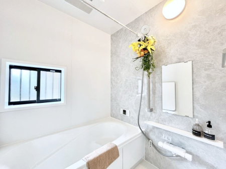 �����@����̔�������Ă���閾�邢�������̂���o�X���[��