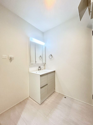 ���̑��@�������̂�����K��Ԃł��B�����̐g�x�x���C�����ǂ����g�������܂��B 