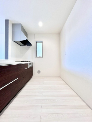 �L�b�`���@��Ƃ肠��L�b�`���ł͂��Ƒ��Ɗy�������������ł��܂��B