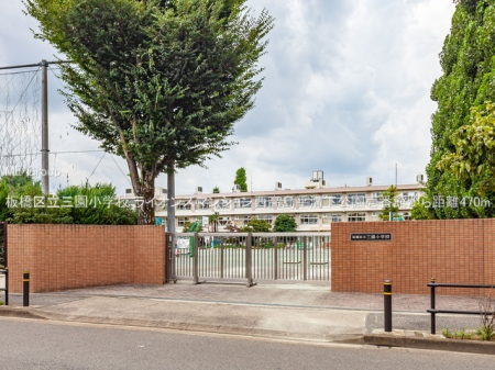 ���ӊ��@���w�Z 470m ���旧�O�����w�Z