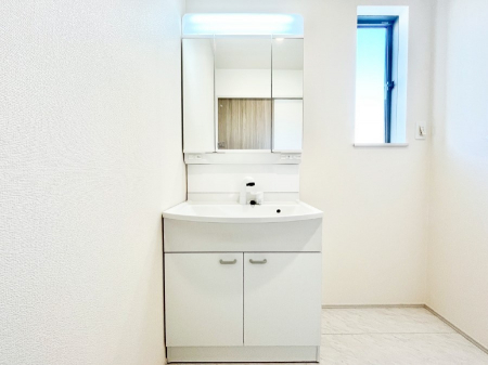 ���ʑ�E���ʏ��@���[�͂Ƌ@�\���ɗD�ꂽ���ʉ��ϑ�