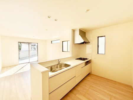 �L�b�`���@���������Ȃ��炲�Ƒ��Ƃ̉�b���y���߂�ΖʃJ�E���^�[�L�b�`��