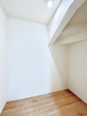 ���̑����ρ@�L�b�`���ɂ̓p���g���[�I�H�ނ̃X�g�b�N�͂������A���p�i�̎��[�Ȃǎg�����͂��낢��I