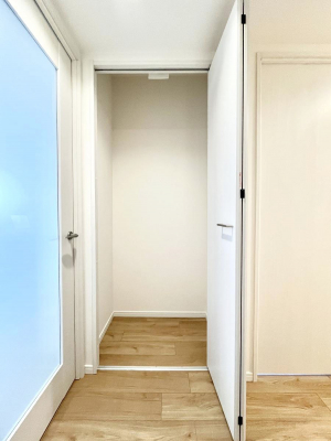 ���̑����ρ@�L�����[�B�|�������G�߂̏��������[���邱�Ƃ��ł��܂��B