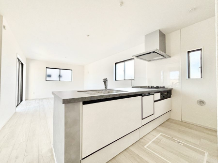 �L�b�`���@���������Ȃ��炲�Ƒ��Ƃ̉�b���y���߂�ΖʃJ�E���^�[�L�b�`��