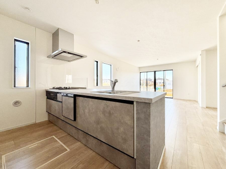 �L�b�`���@���������Ȃ��炲�Ƒ��Ƃ̉�b���y���߂�ΖʃJ�E���^�[�L�b�`��