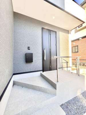 ���ց@��؂ȉƑ��A���q���o�}���錺�ցB