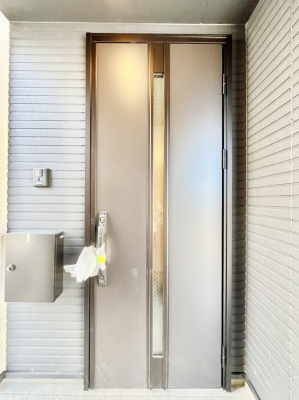 ���ց@��؂ȉƑ��A���q���o�}���錺�ցB