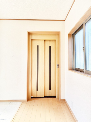 ���̑����ρ@����̏�艺��ɕ֗��ȃz�[���G���x�[�^�[�B�d���ו����^�ԂƂ������S�ł��ˁI