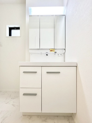 ���ʑ�E���ʏ��@�傫�����₷���O�ʋ��Ő�����������ʑ�́A�g�����Ȃ݃`�F�b�N�┧�̂������ɂ������߂ł��B