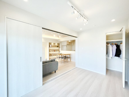 �q�������@�ߗނ̐������ڂɕ֗��ȃE�H�[�N�C���N���[�[�b�g�t���̗m���I